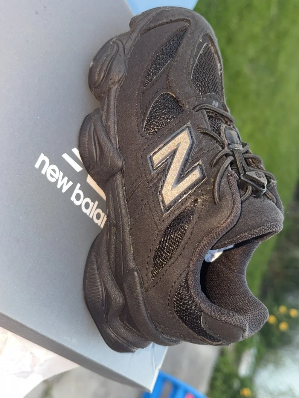 New Balance Men’s Black Athletic Lace-Up Sneaker